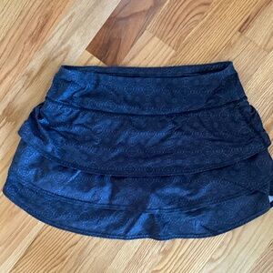 Athleta Swagger Dark Gray Starfruit Print Skort
